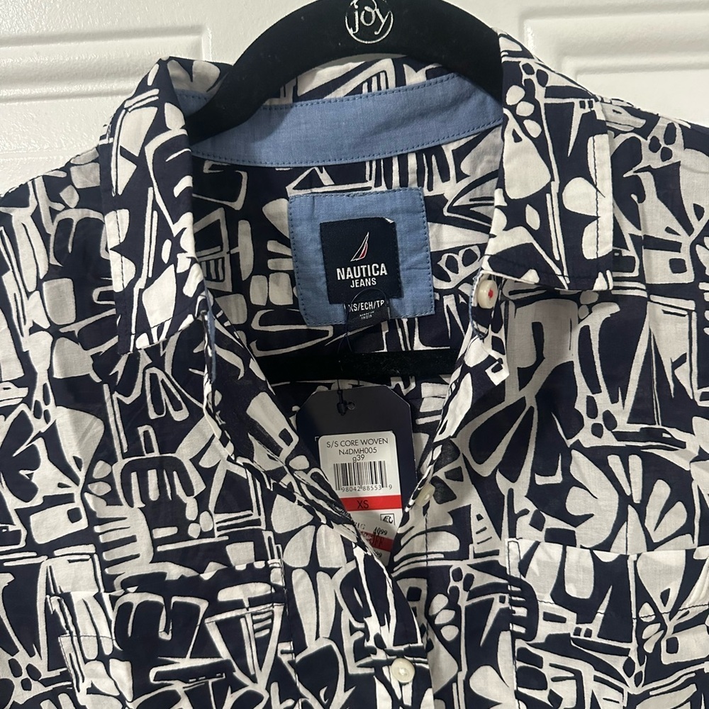 Nautica Jeans Women's Tiki Blue Print Cotton Button-Front Shirt, Size XS NWT - Picture 4 of 10